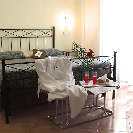 Farnese Hotel 3*